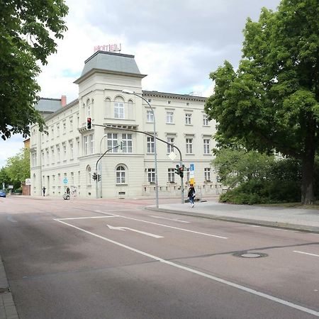 Hotel "Stadt Koethen" Koethen  Esterno foto